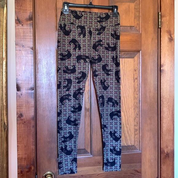 LuLaRoe retired rare Aztec Bear leggings Buttery soft & super stretchy! One size - Picture 2 of 5